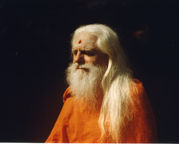 115 New Photos of Gurudeva Now Online!