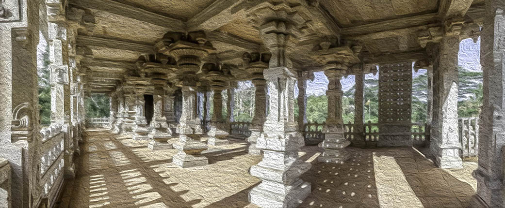 Pillars of Iraivan