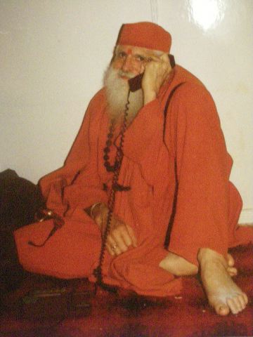 07gurudevaineurope.jpg
