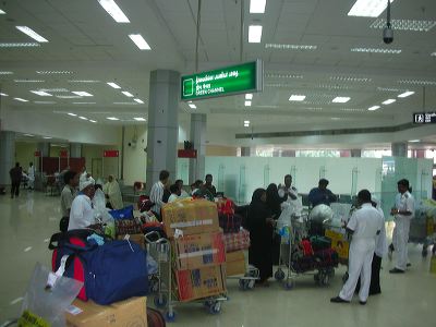 04arriving_in_india.jpg