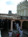 36ancient_chola_temple