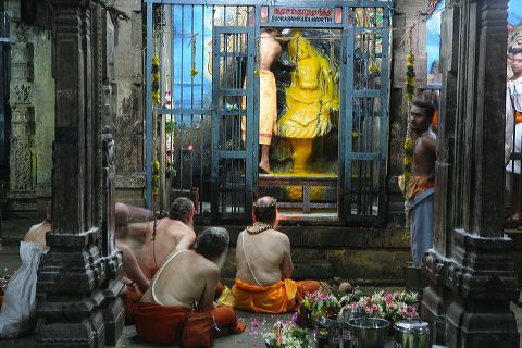 100holy_homa_rites.jpg