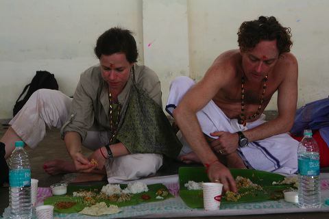 105holy_homa_rites.jpg