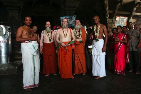 109holy_homa_rites.jpg