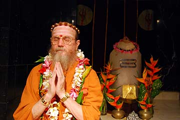 Busy, Happy Aadheenam