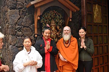 The Venerable Norbu Lama Visits Again