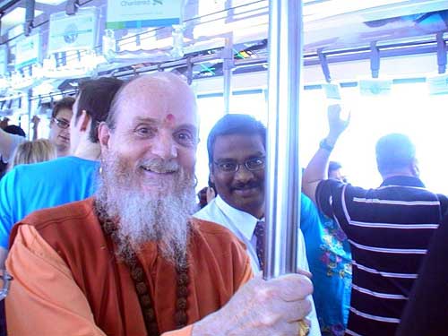 Bodhinatha Stops Over in Malaysia