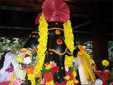 Spiritual Park - Mauritius, August 09 Ganesha Homa