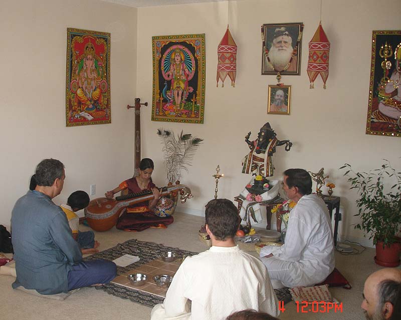 Sandhyadevi Param Plays the Veena
