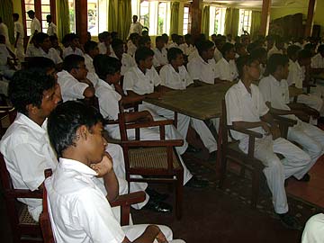 Gurudeva's Teachings Presented in Columbo, Sri Lanka