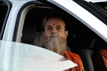 Bodhinatha On Mission to Singapore and Malaysia