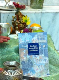 Gunamaya Takes Her Arul Sishya Vows