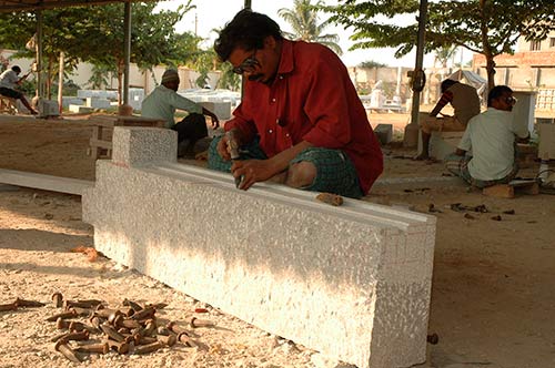 Iraivan, Nandi Mandapam, Vylan Vari