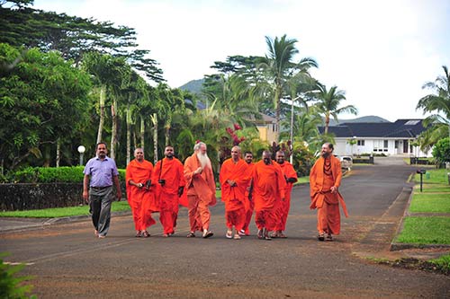 Swamis From Karnataka Come for One Day Visit