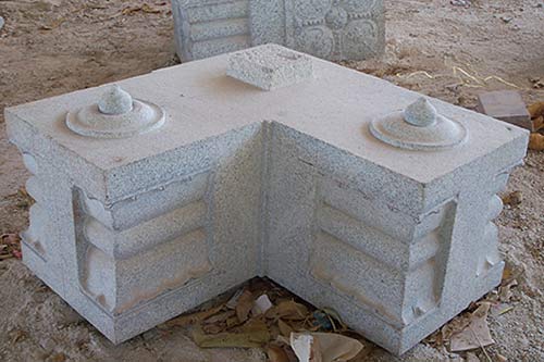 Carving the Pothigai for Iraivan's Nandi Mandapam