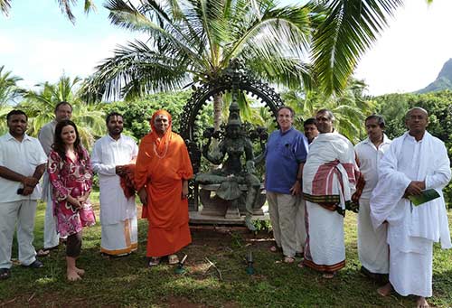 Sri Sri Jeyendra Puri Mahaswamiji's Visit to North Shore