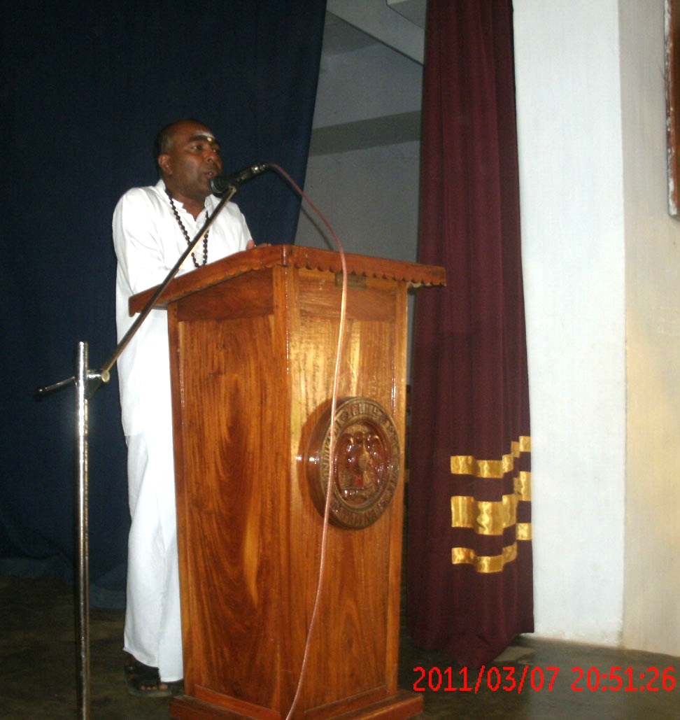 Speaking to school children in Lanka