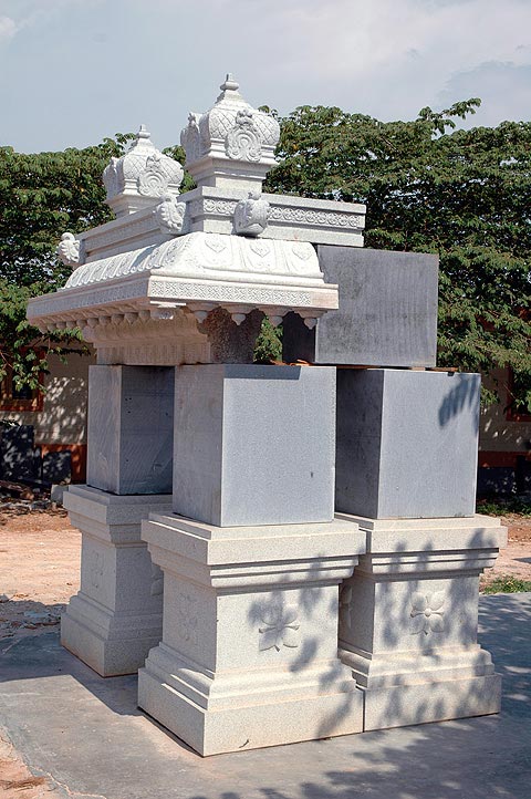Iraivan's Intricate Nandi Mandapam Carving