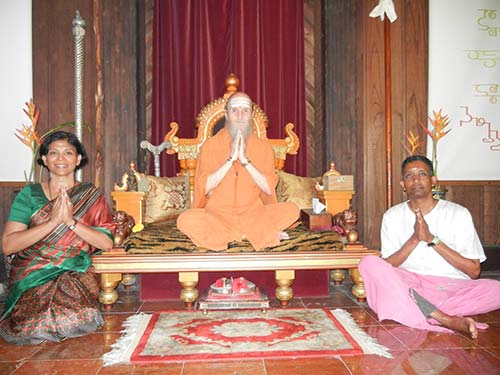 Sundaralingam and Sheela Premaraj Meet Bodhinatha