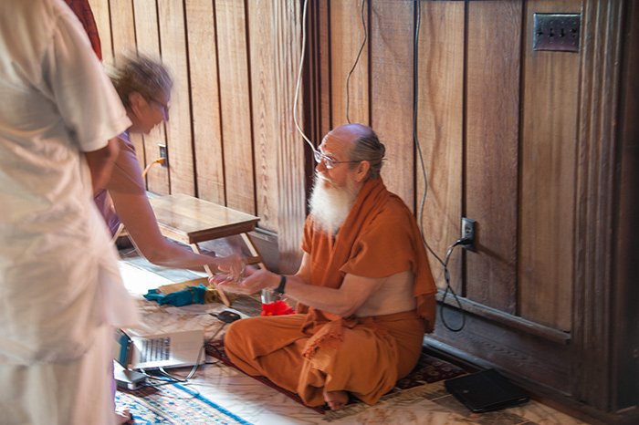 A Satsang with Shanmuganathaswami