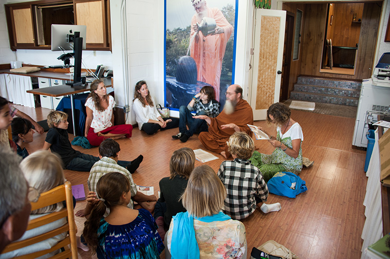 5th Grade Students Take a Class Trip to the Monastery