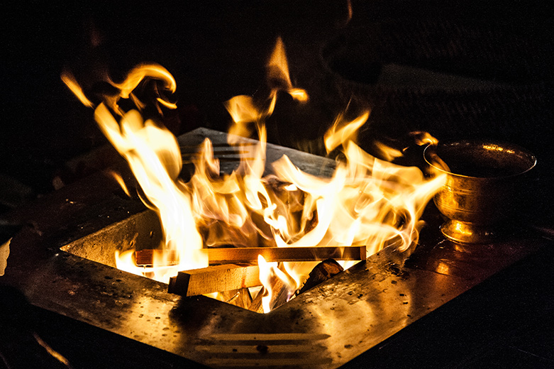 The Sun Rises to Today's Homa Fire