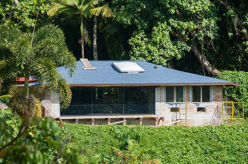 Installation of the Media Studio Roof