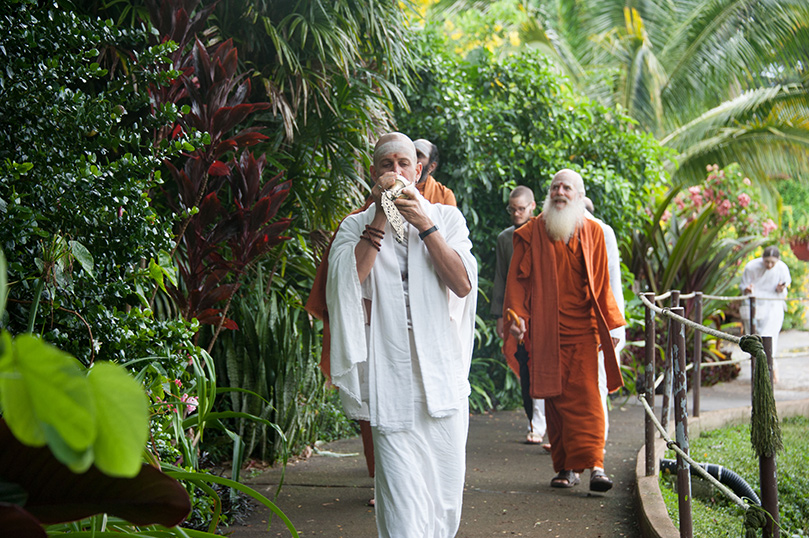 Jivana Ritau Begins, New Flag Raised