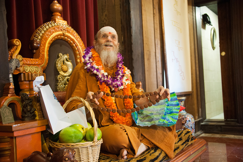 Celebrating Bodhinatha's Jayanti