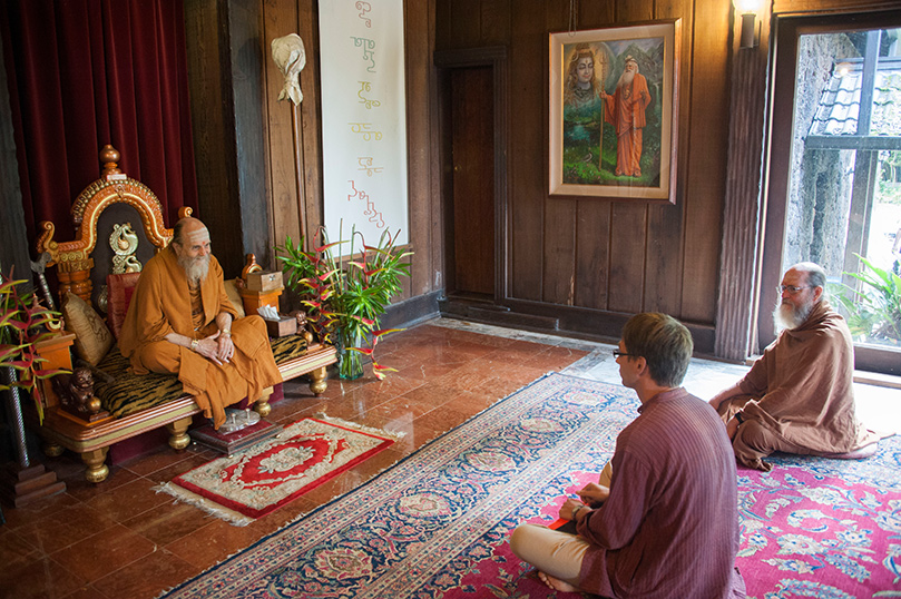 Frank Meets with Satguru Bodhinatha