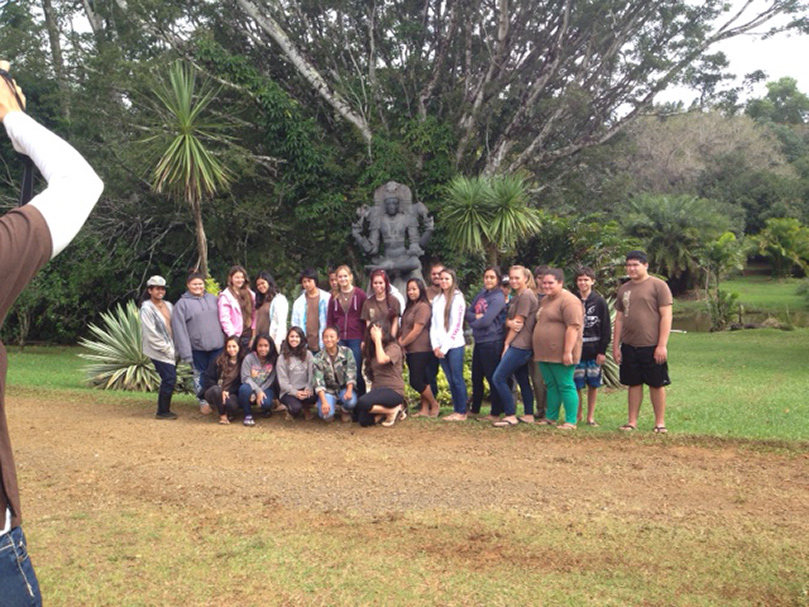 A Local Class Tours the Aadheenam