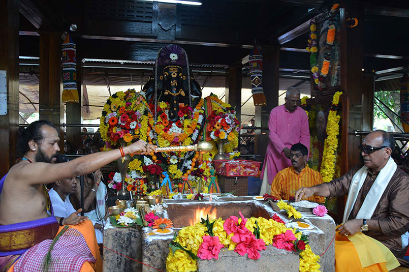 Mauritius October Ganesha Homa, Part Two