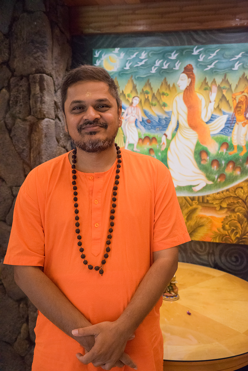 Swami Ramana Swaroopananda Visits