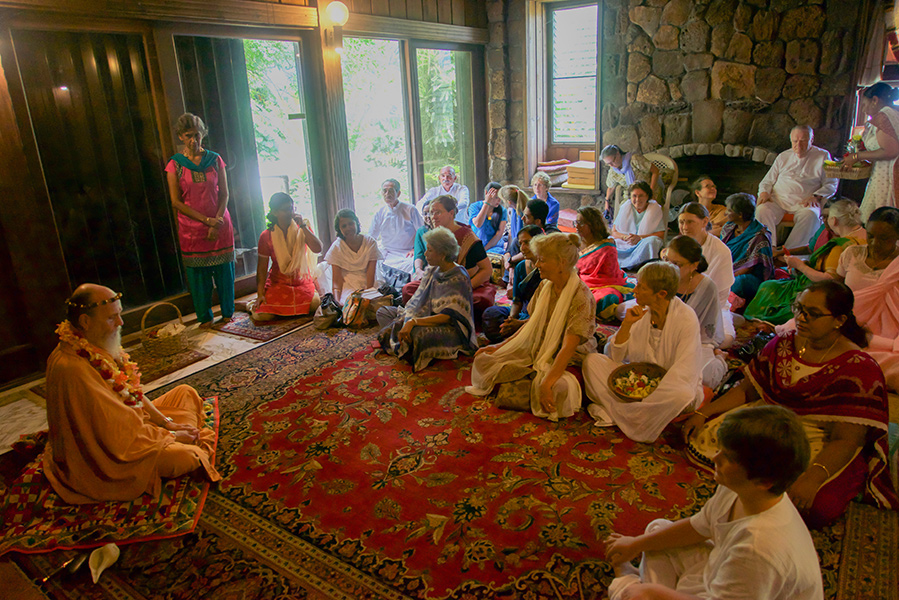 Satguru Gives Mantra Diksha