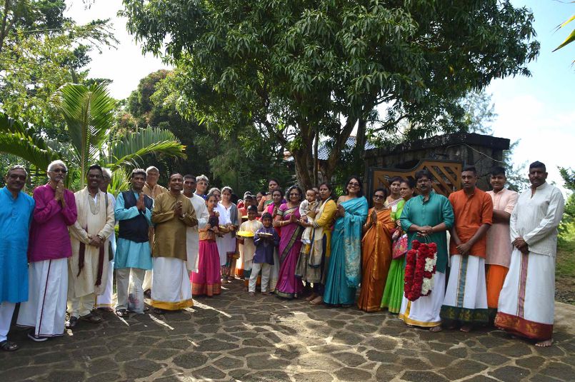 Satguru Visits Mauritius: Rudra Abhishekam part 1