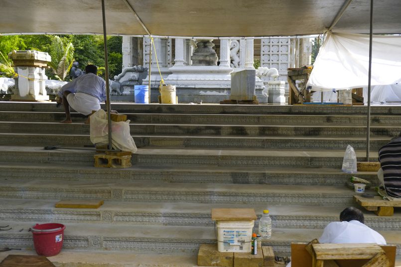 Completing Iraivan Temple's Top Entry Step
