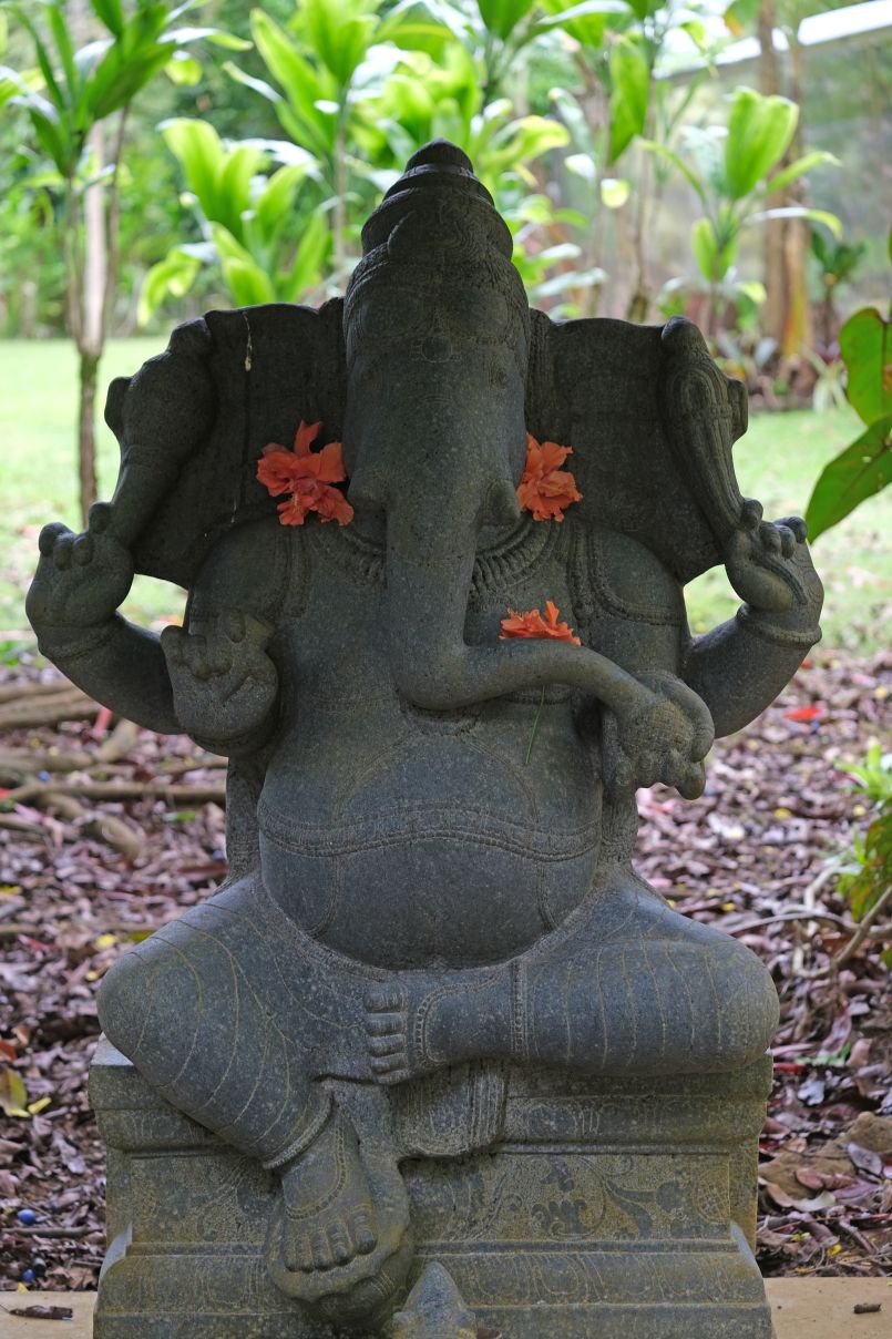 Ganesha and Muruga Cleaning
